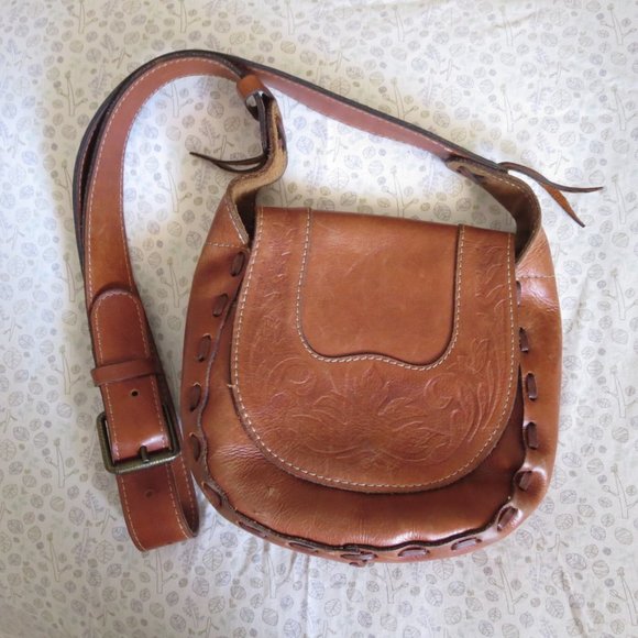 Patricia Nash Handbags - Patricia Nash Felix Leather Crossbody Bag